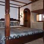Castello Di Giomici