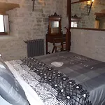 Apartahotel Castello Di 4*