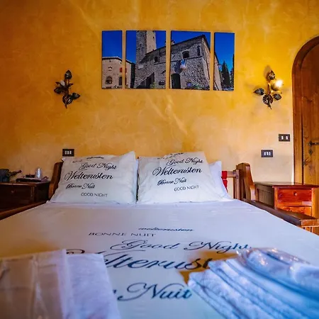 Castello Di Aparthotel 3*
