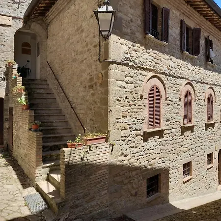 Castello Di Aparthotel