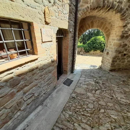 Aparthotel Castello Di 3*