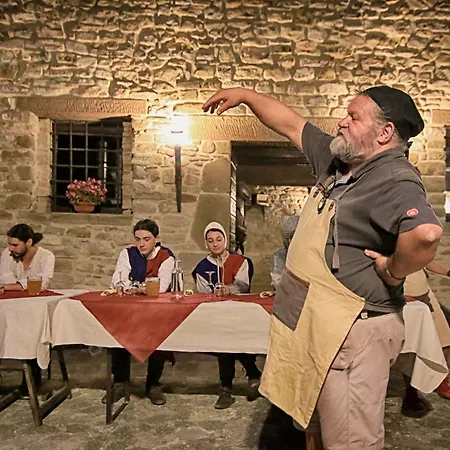 아파트호텔 Castello Di 4*