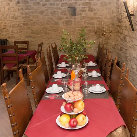 Castello Di Aparthotel Giomici
