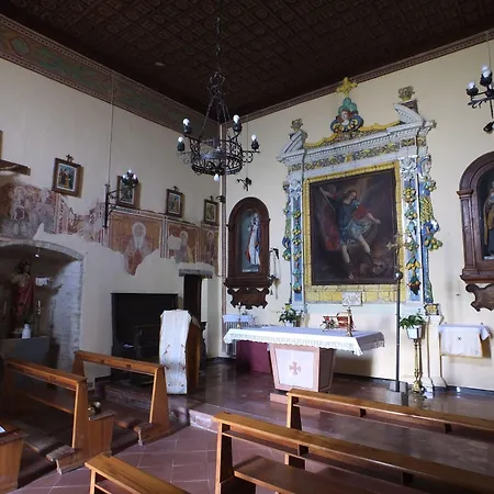 Castello Di شقة فندقية Giomici