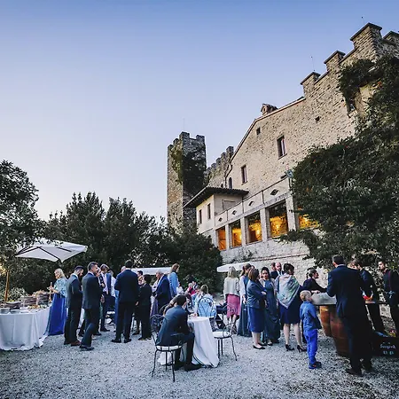 شقة فندقية Castello Di 4*