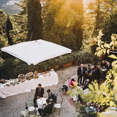 Castello Di Apartmanhotel Giomici