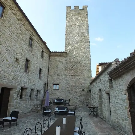 Castello Di 4* Giomici