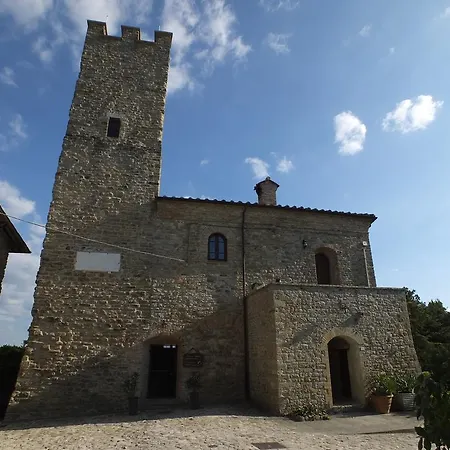 Castello Di شقة فندقية