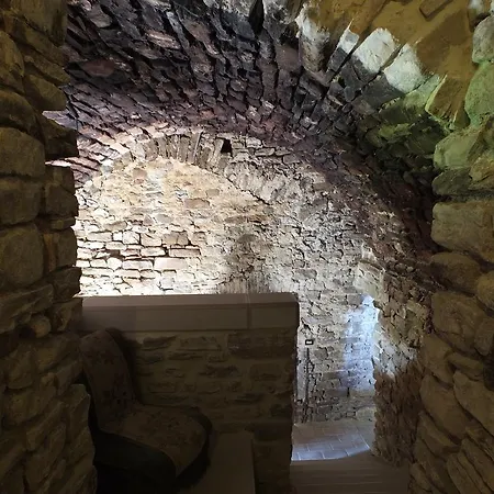 Castello Di 3* Giomici