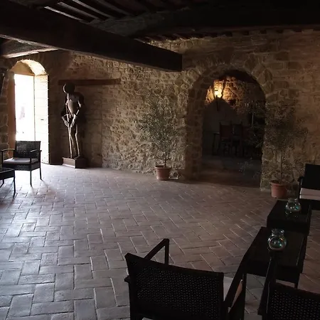 Aparthotel Castello Di 3*