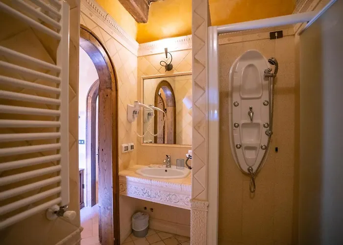 Apartahotel Castello Di 4*