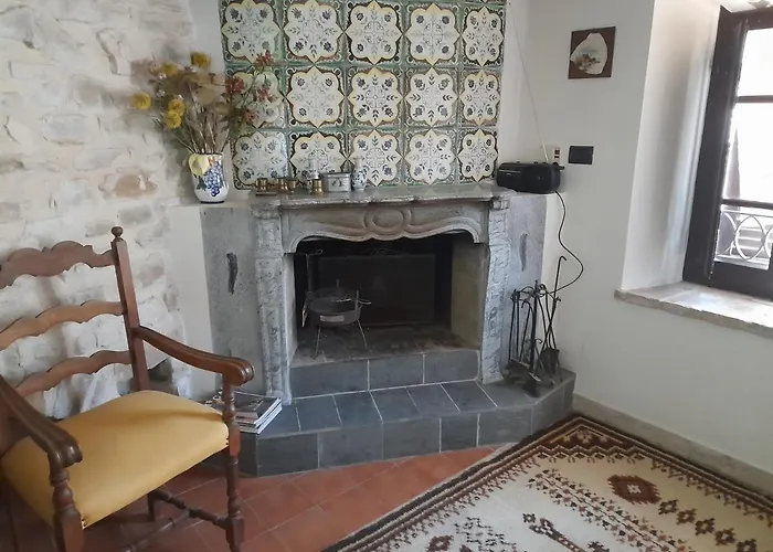 Castello Di Aparthotel 4*