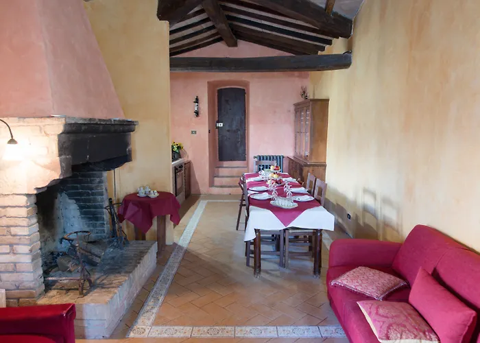 Castello Di Aparthotel 4*