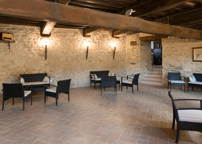 Castello Di Aparthotel Giomici