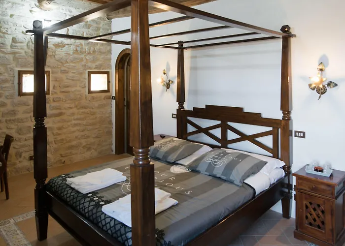 Castello Di Apartahotel Giomici